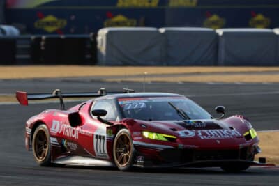 コースを激走する#777 D’station Ferrari 296 GT3