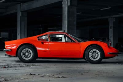 オークション終了に売却された「ディーノ 246GT」（C）Courtesy of Broad Arrow