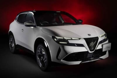 アルファロメオJUNIOR Ibrida Edizione Bianco：先進的かつ高い安全性、そして比類なきドライビングエクスペリエンスを実現するコンパクトハイブリッド