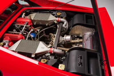 585万5000ユーロ(邦貨換算約10億7700万円)で落札されたフェラーリ「288 GTO」(C)Courtesy of RM Sotheby's