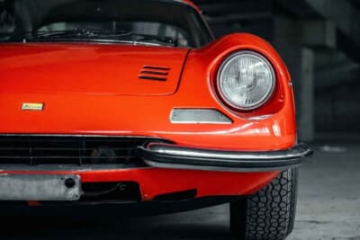 オークション終了に売却された「ディーノ 246GT」（C）Courtesy of Broad Arrow