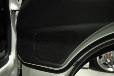 カロッツェリア17cmセパレート2ウェイ・TS-C1740Cのウーファーは、UD-K5311インナーバッフルでしっかりと固定