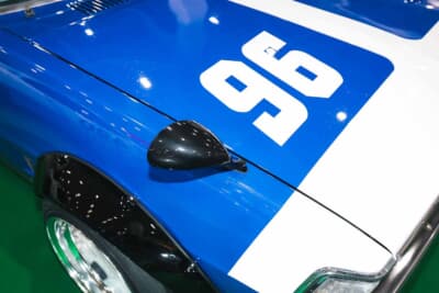 三菱 ギャランΣ：USトランザムシリーズで活躍した「AMC・ジャヴェリン」のレーシングカーのフォルムがギャランΣによく似ていたことから、デザインと配色をそのままレプリカしたという。