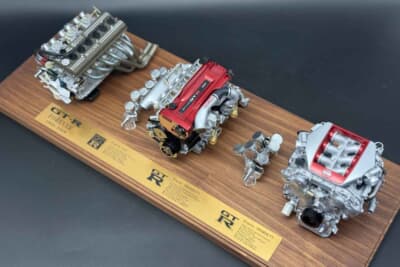 日下エンジニアリングは、2019年にGT-R生誕50周年のタイミングで3世代のエンジンをセットで展開した。今回の「GT-R FOREVER」は、それぞれのエンジンのムービングパーツ(ピストン、コンロッド、クランクシャフト)もセットに。もちろんこちらも1/6スケールだ