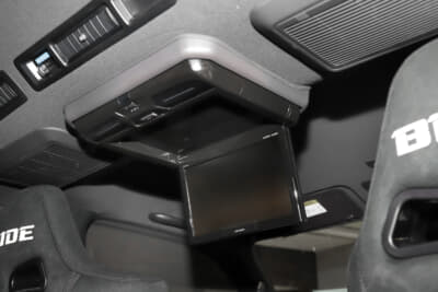 カロッツェリアTVM-FW1068-B・10.1型フリップダウンモニター