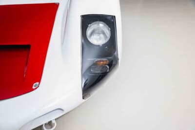 140万ドル（邦貨換算約2億2260万円）で現在も販売中のポルシェ「906」（C）Courtesy of RM Sotheby's