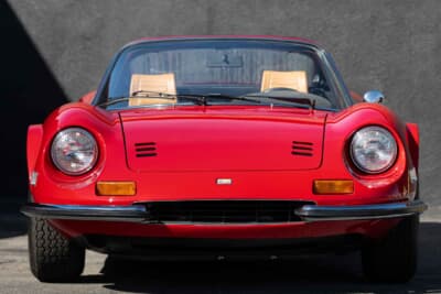 79万7000ドル（邦貨換算約1億2750万円）で落札されたフェラーリ「ディーノ246GTS」（C）Courtesy of RM Sotheby's