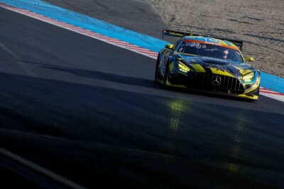レース中盤にトップへ浮上し、終盤まで後続を力強く牽引する走りを見せた「#23 TKRI松永建設AMG GT3」