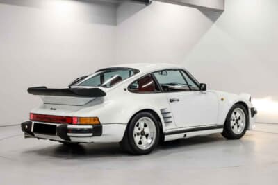 17万5000〜20万ユーロ（約3220万〜3680万円）で現在も販売中のポルシェ「911ターボ フラットノーズ」（C）Bonhams