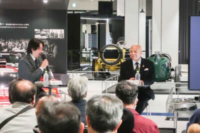 モータージャーナリストの藤原よしおさんがMCを担当。“ミスター・ル・マン”寺田陽次郎さんの伝説的なエピソードで観客を魅了した