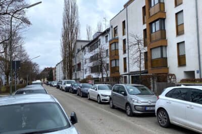 ミュンヘンの日常の縦列駐車