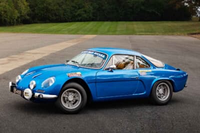 14万5600ドル（邦貨換算約約2300万円）で落札されたアルピーヌ「A110」（C）Courtesy of RM Sotheby's