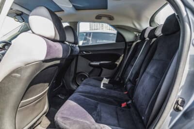 ホンダ FK2 シビック：必要十分な装備が装着されたインテリア