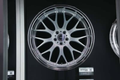 WORK GNOSIS RXM：シンプルかつ普遍的な機能美というグノーシスらしさへ原点回帰したRXMとRXS。ビレット鍛造風味なテイストはいかにも欧州スタイルにハマりそう