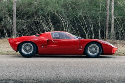 価格応談で現在も販売中の「フォード GT40 Mk I ロードバージョン」（C）Courtesy of RM Sotheby's