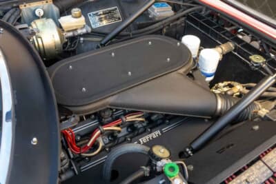 58万8000ドル(邦貨換算約9290万円)で落札されたフェラーリ「365 GTB/4 デイトナ」(C)Courtesy of Broad Arrow