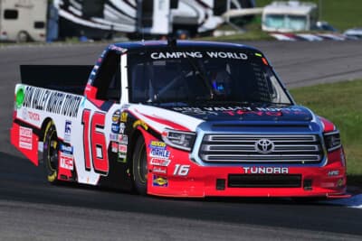 トヨタ タンドラ：服部率いるHREが2018年のNASCARトラックシリーズでチャンピオンを獲得したマシン。チームオーナーとしての栄光の証だ