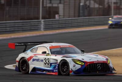 第3スティントでトップを奪取。Race.1のペナルティによるうっぷんを晴らし、見事優勝を飾った#33のAMG GT3