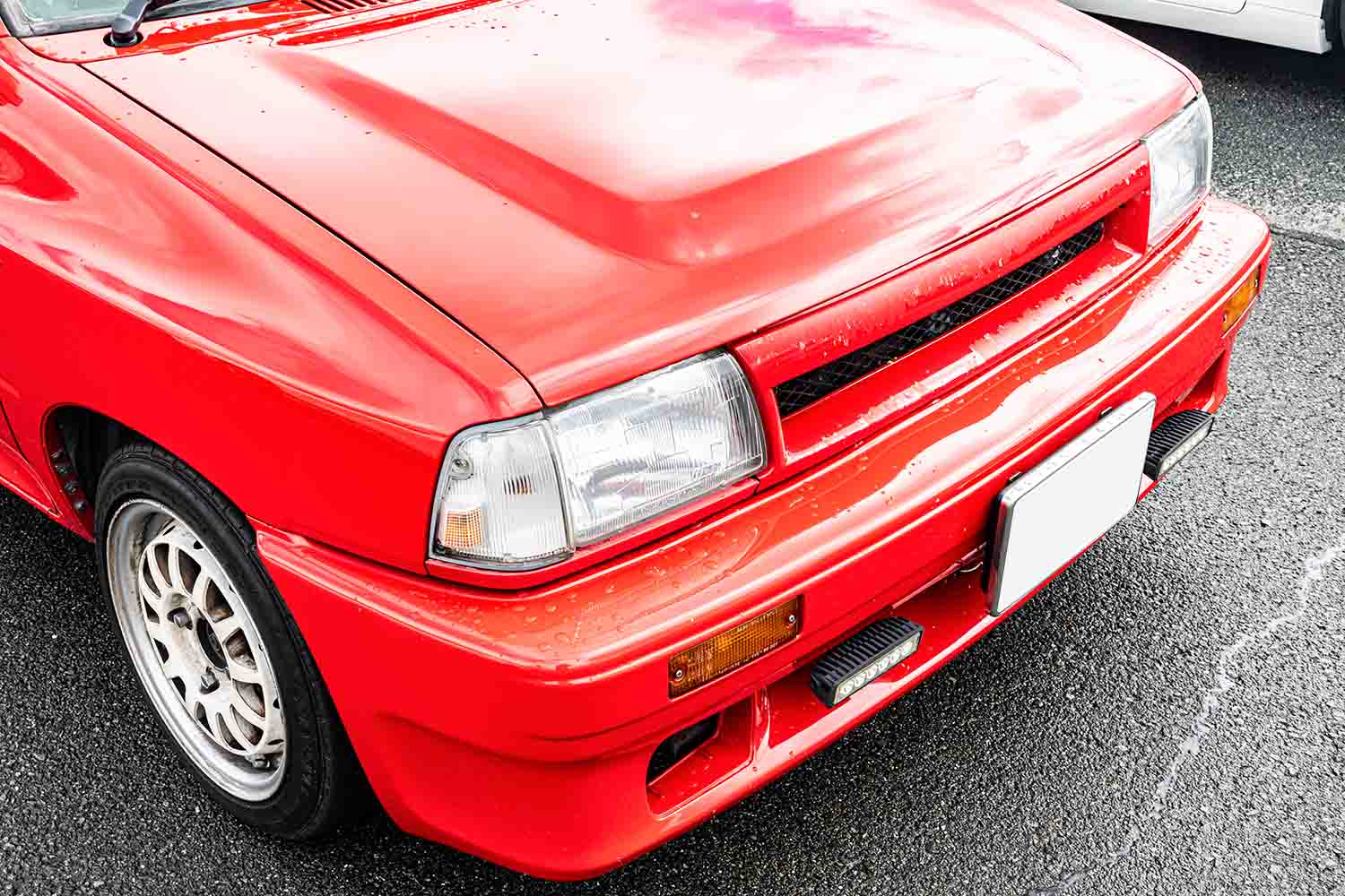 アルミタンク　赤　車種不明 フォード「フェスティバGT-X」の愛車歴は25年！「RX-7」や