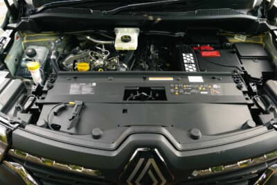 搭載エンジンは1.3L直列4気筒ターボ（131ps・240Nm）で、7速EDC（デュアルクラッチトランスミッション）と組み合わせられる