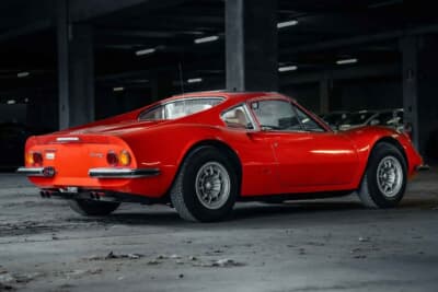 オークション終了に売却された「ディーノ 246GT」（C）Courtesy of Broad Arrow