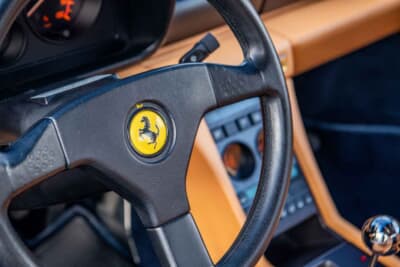 33万5000ドル（邦貨換算約5259万5000円）で落札されたフェラーリ「348セリエ・スペチアーレ」（C）Courtesy of RM Sotheby's