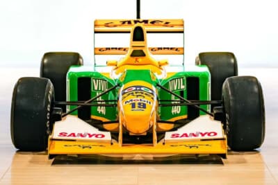 オークション終了後に508万2000ユーロ（邦貨換算9億2500万円）で販売されたベネトン「192B」