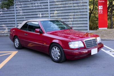 メルセデス・ベンツ E320カブリオレ：幌を閉じた姿もまたエレガント。高い静粛性と耐候性を誇る