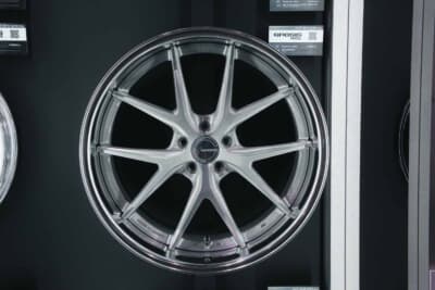 WORK GNOSIS RXS：シンプルかつ普遍的な機能美というグノーシスらしさへ原点回帰したRXMとRXS。ビレット鍛造風味なテイストはいかにも欧州スタイルにハマりそう