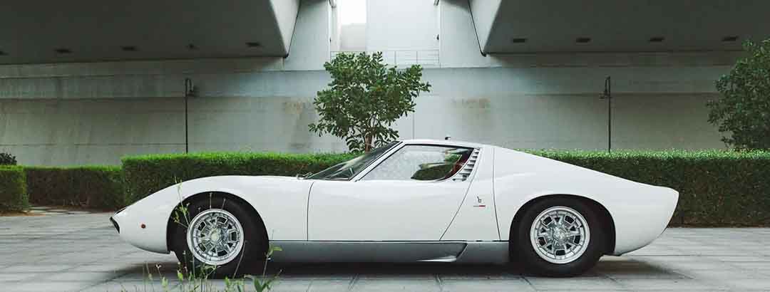 落札額はオーラと資産価値の表れか!? 王族から元首相へと渡った華麗な遍歴を持つランボルギーニ「ミウラ」に3億3千万円!!