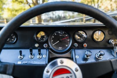 価格応談で現在も販売中の「フォード GT40 Mk I ロードバージョン」（C）Courtesy of RM Sotheby's