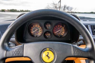 33万5000ドル（邦貨換算約5259万5000円）で落札されたフェラーリ「348セリエ・スペチアーレ」（C）Courtesy of RM Sotheby's