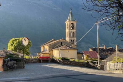 途中で疲れて高速道路へワープして帰宅しなくて良かったと思うほどステキな村を抜けてのドライブでした