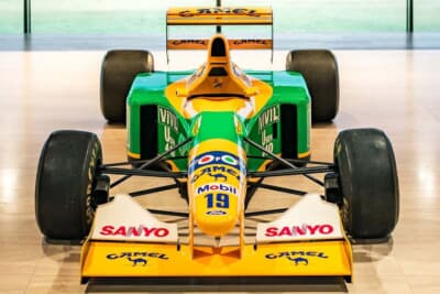 オークション終了後に508万2000ユーロ（邦貨換算9億2500万円）で販売されたベネトン「192B」