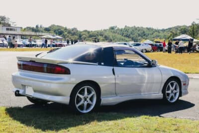 外装はスピードガレージG5のフロント、サイド、リアバンパースポイラーを装着させている