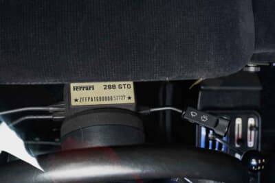 585万5000ユーロ(邦貨換算約10億7700万円)で落札されたフェラーリ「288 GTO」(C)Courtesy of RM Sotheby's