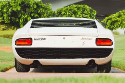 215万ドル（邦貨換算約3億3755万円）で落札されたランボルギーニ「ミウラP400」（C）Courtesy of Broad Arrow