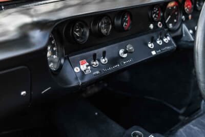 価格応談で現在も販売中の「フォード GT40 Mk I ロードバージョン」（C）Courtesy of RM Sotheby's