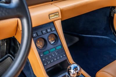 33万5000ドル（邦貨換算約5259万5000円）で落札されたフェラーリ「348セリエ・スペチアーレ」（C）Courtesy of RM Sotheby's