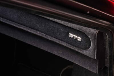 585万5000ユーロ(邦貨換算約10億7700万円)で落札されたフェラーリ「288 GTO」(C)Courtesy of RM Sotheby's