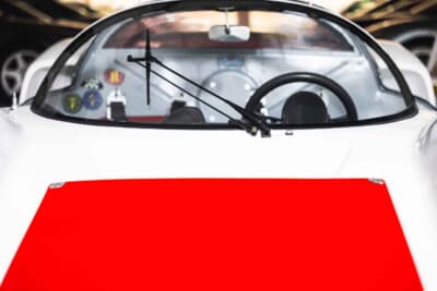 140万ドル（邦貨換算約2億2260万円）で現在も販売中のポルシェ「906」（C）Courtesy of RM Sotheby's