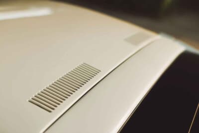 215万ドル（邦貨換算約3億3755万円）で落札されたランボルギーニ「ミウラP400」（C）Courtesy of Broad Arrow