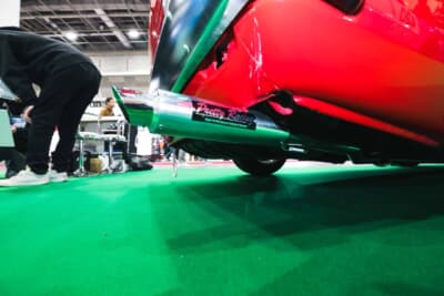 三菱 ギャランΣ：マフラーはワンオフ製作で、サイレンサーにはバイク用を流用。乗り物好きらしい遊び心が随所に光る。