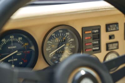 4万8300ユーロ（邦貨換算約約879万円）で落札されたマセラティ「キャラミ」（C）Bonhams