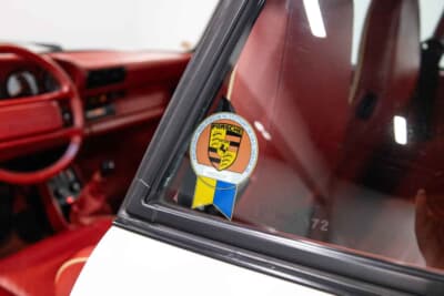 17万5000〜20万ユーロ（約3220万〜3680万円）で現在も販売中のポルシェ「911ターボ フラットノーズ」（C）Bonhams