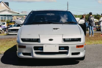 外装はスピードガレージG5のフロント、サイド、リアバンパースポイラーを装着させている