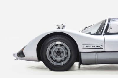 140万ドル（邦貨換算約2億2260万円）で現在も販売中のポルシェ「906」（C）Courtesy of RM Sotheby's