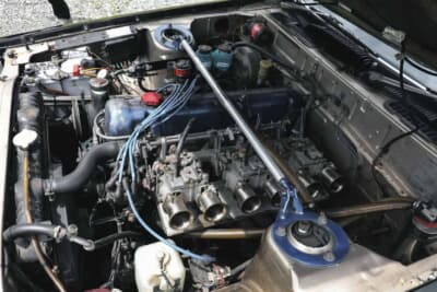 日産  HGC211スカイライン：エンジンはL26クランクに亀有オーバーサイズピストン、東名78度ハイカム、ソレックス40φキャブをセットしたL20改2.4リッター仕様だ。