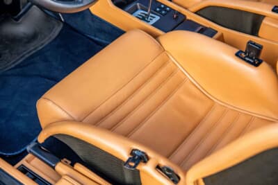 33万5000ドル（邦貨換算約5259万5000円）で落札されたフェラーリ「348セリエ・スペチアーレ」（C）Courtesy of RM Sotheby's