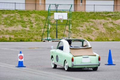 2日目、「赤間総合運動公園」にて行われたP.C.競技で奮闘する、1960年式アウトビアンキ ビアンキーナ トラスフォルマービレに乗る夫婦ペアである